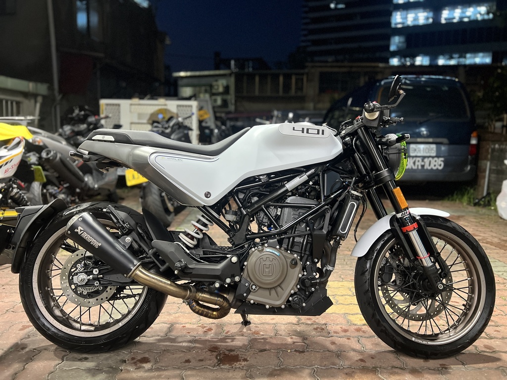 2022 Husqvarna VITPILEN 白箭 401