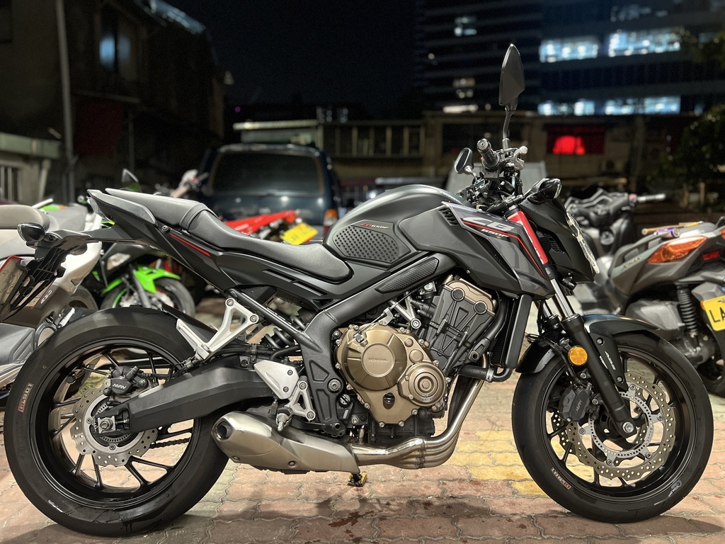 2018 HONDA CB650F